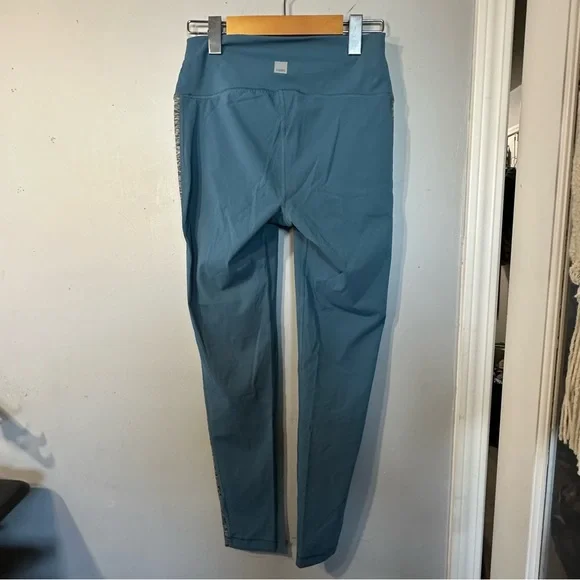 VUORI Racer High-Rise Legging - Picture 7 of 12